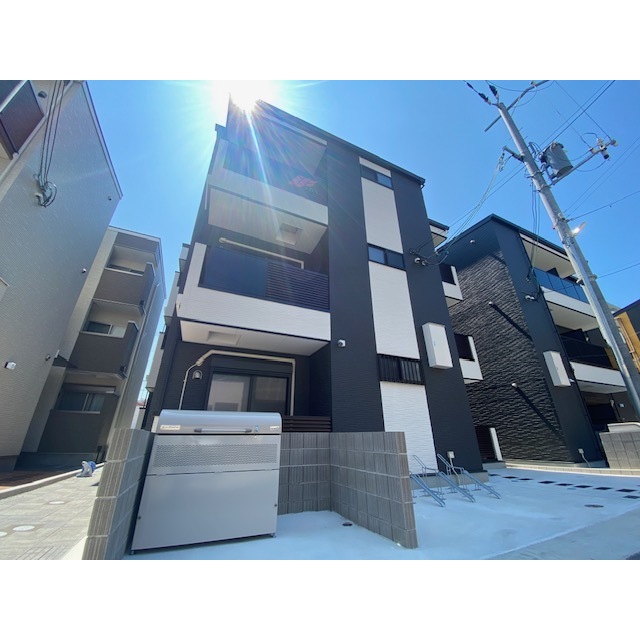 鷹取駅より徒歩5分 新築 3階建の賃貸物件