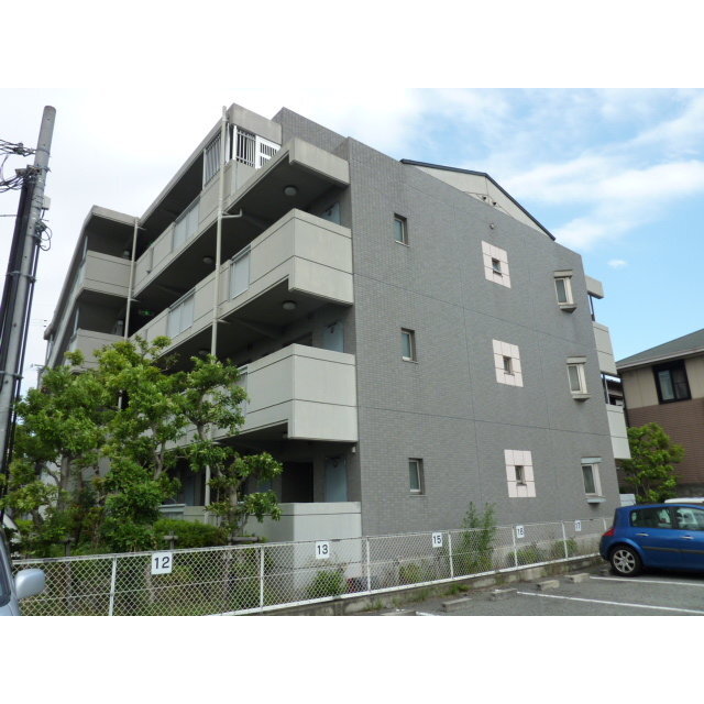 石橋阪大前駅より徒歩15分 築29年7ヶ月 4階建の賃貸物件