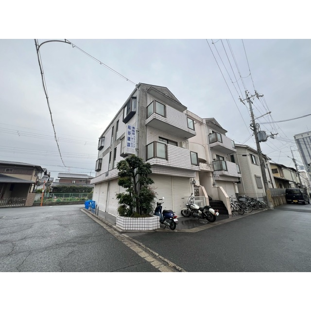 樟葉駅より徒歩14分 築40年7ヶ月 4階建の賃貸物件