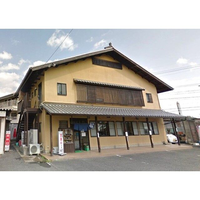 富雄駅より徒歩20分 築30年11ヶ月 3階建の賃貸物件