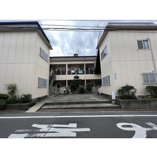 樟葉駅より徒歩27分 築45年10ヶ月 2階建の賃貸物件