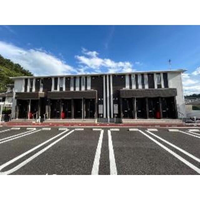 美術館図書館前駅より徒歩7分 築2年11ヶ月 2階建の賃貸物件