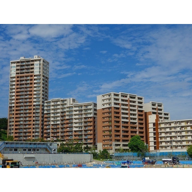 星ヶ丘駅より徒歩6分 築18年5ヶ月 13階建の賃貸物件