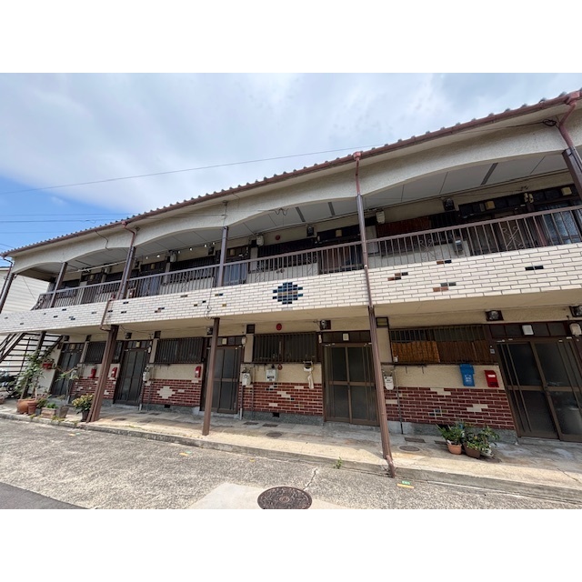 茨木駅より徒歩15分 築51年5ヶ月 2階建の賃貸物件