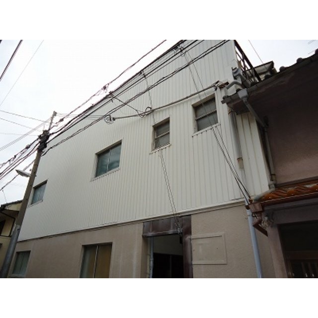 出屋敷駅より徒歩7分 築56年9ヶ月 3階建の賃貸物件