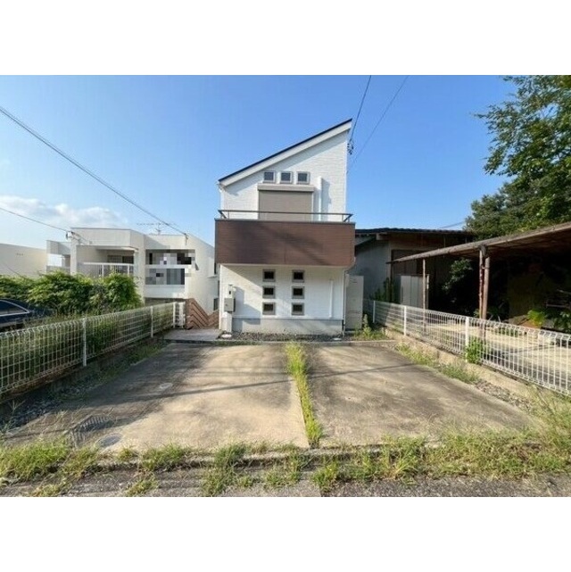 本山駅より徒歩11分 築12年5ヶ月 2階建の賃貸物件