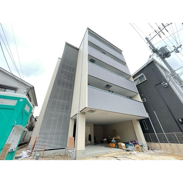 堺市駅より徒歩10分 築3年8ヶ月 5階建の賃貸物件