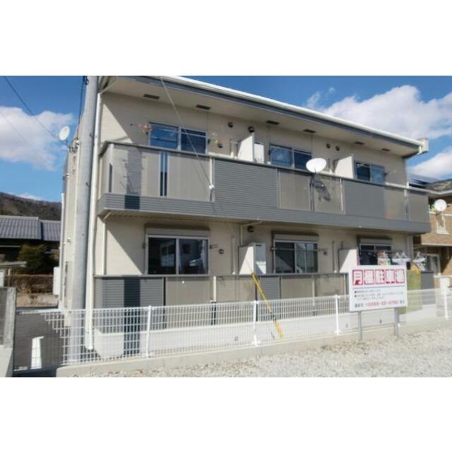 富士急ハイランド駅より徒歩9分 築12年10ヶ月 2階建の賃貸物件